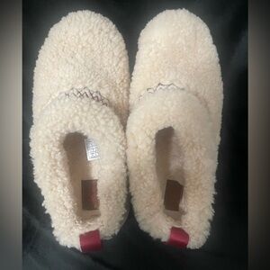 UGG Cream Platforms with Red Detail